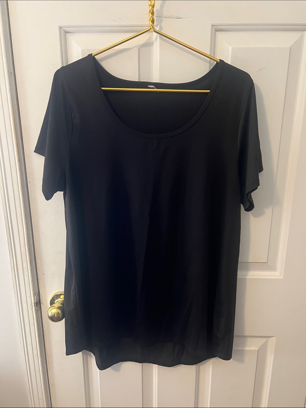LuLaRoe Black Short Sleeve Scoop Neck Tee